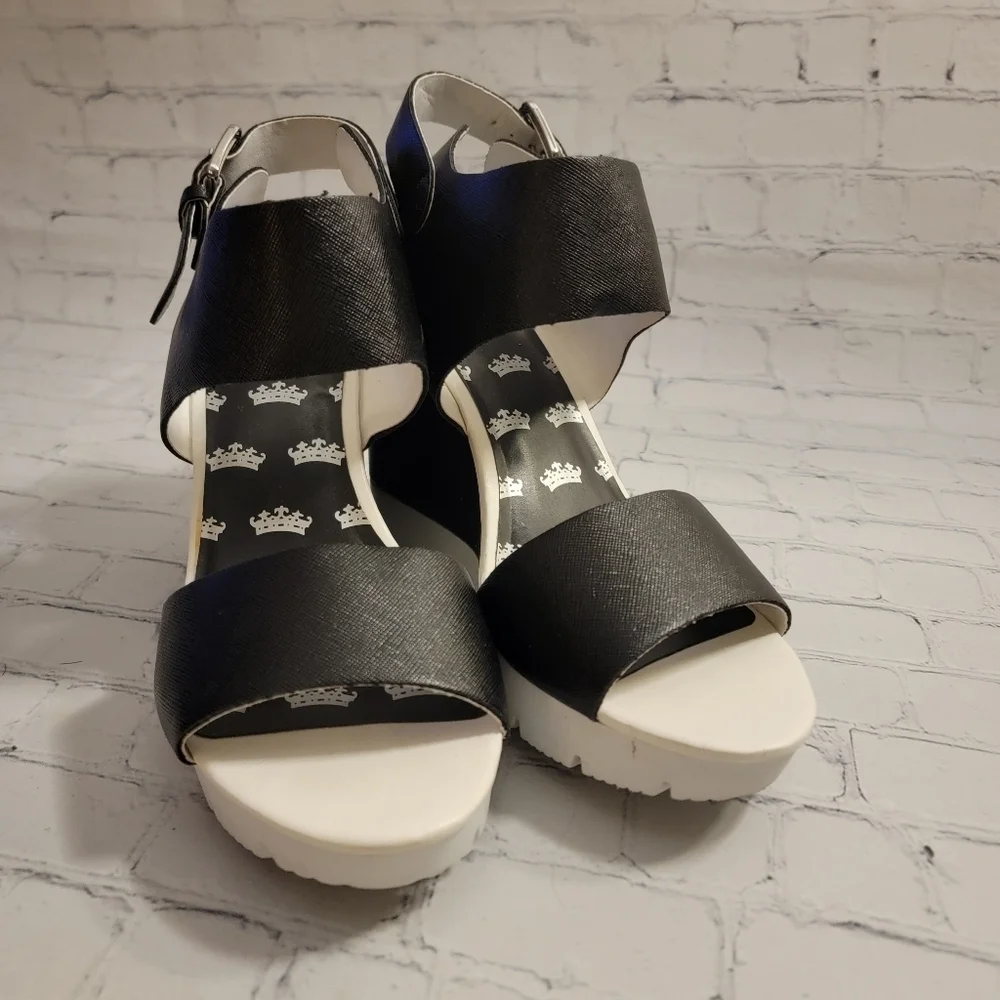 Juicy Couture Black and White Wedge Heeled Sandles Size 10
